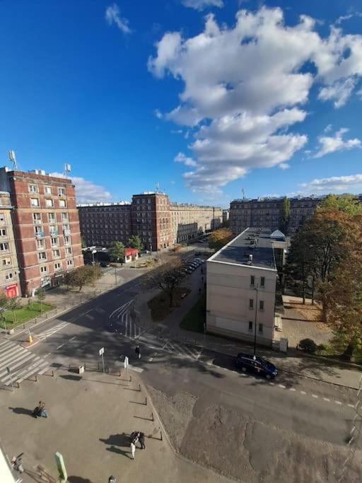 شقة وارسو  في Mieszkanie Na Doby Plac Hallera المظهر الخارجي الصورة